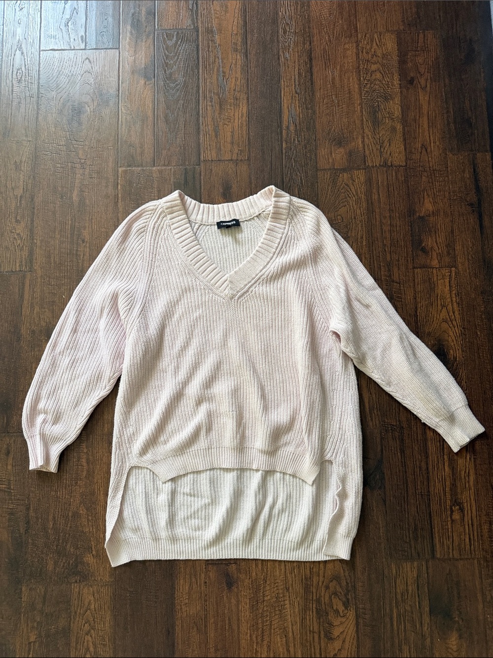 Express Light Pink V-Neck Ribbed Pullover Sweater